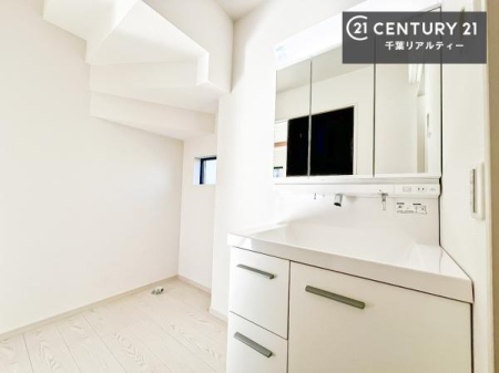 ʑEʏ t̖邢ʎłICɓւłĐɕۂƂł܂IRނ̂łς̎dオǂȂ܂ˁIItłI