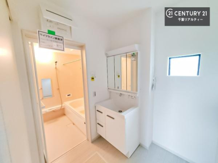 ʑEʏ Oʋdl̐ʏ́AgȂ݂₷I͎[ɂȂĂ܂BhC[₨ϓЕt̂ŐʑXbLƌ邱Ƃo܂I