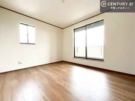 Q DޗḿA̖ڊo߂CǂłˁBԂƉ߂Ƃł܂BDF̃t[OǂȉƋɂ}b`܂I