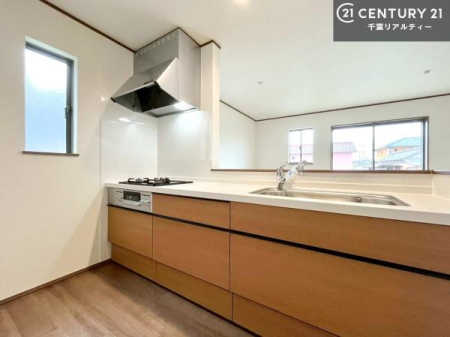 Lb` lC̑ΖʎVXeLb`̗pĂ܂IƑ̃R~jP[VRƑ݌vłB
qlɂڂ͂̂ŊłˁB[͂܂I