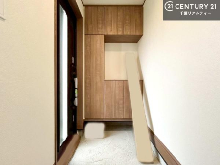  V[Y{bNXtȂ̂ŁAւЕt|₷łI
XbLւŌ˂JuԁÂSnԂo}Ă܂B
