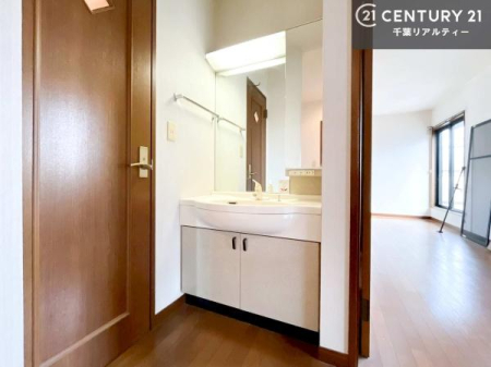 ʑEʏ PKƂQKɐʑ䂪̂ŁA̐gxxGĂĂ荇ɂȂɂI