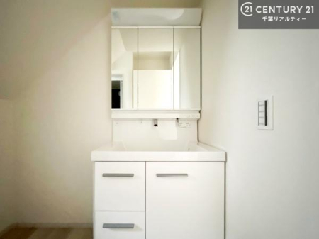 \z}() Oʋdl̐ʏ́AgȂ݂₷I͎[ɂȂĂ܂BhC[₨ϓЕt̂ŐʑXbLƌ邱Ƃo܂Iidlj