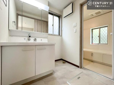 ʑEʏ t̖邢ʎłICɓւłĐɕۂƂł܂IRނ̂łς̎dオǂȂ܂ˁI