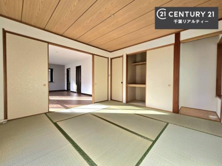 �a�� �^�^�~�̍��肪���炬��^����A�����b�N�X��ԁB�����傫���J�����̂���a���ƂȂ��Ă���܂��B���{�l�̐S������u�a�v�̋�ԁB