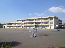 ���ӊ� �y���w�Z�z��t�s����ŏ��w�Z�F435m