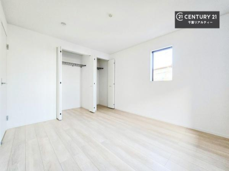 q [Xy[XĂAߗނ₨AwpiȂǂ萮ł܂BLg邽߁AKŐZԂ܂B