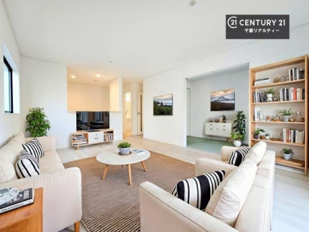 rO ƋCGp[XłBSnǂrO͉ƑRƏW܂܂BƑcR̎ԂłBƑƁAw[Ԃ߂łˁB