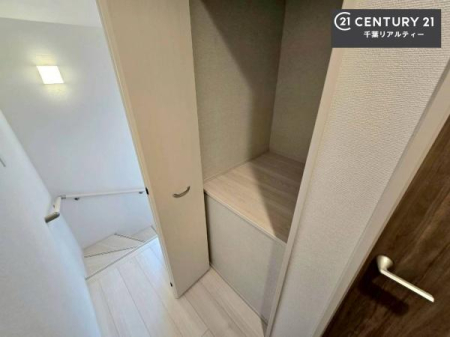 ���[ ���[�X�y�[�X�[�����Ă��܂��I�}�Ȃ��q�l�����q���Ă��U�炩�������������T�b�ƕЕt�����܂��I�������̃X�y�[�X�����܂��Ƃ肠�邨���������o���邱�Ƃ��o���܂��I