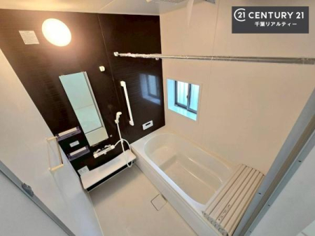 ���� �������������l�̕��͋C�̃o�X���[���́A�����o�Ă��ăo�X�^�C�����[���I
���d���撣���Ă��邲�J���ɂ��D�݂̓����̓����܂����āA�y����ł݂Ă͂������ł��傤���H