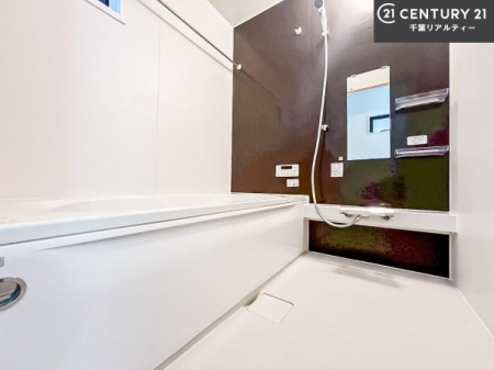 ���� �������������l�̕��͋C�̃o�X���[���́A�����o�Ă��ăo�X�^�C�����[���I
���d���撣���Ă��邲�J���ɂ��D�݂̓����̓����܂����āA�y����ł݂Ă͂������ł��傤���H