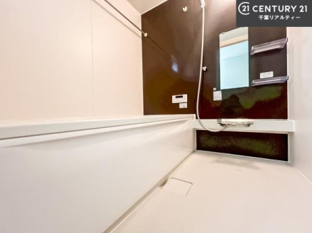 ���� �������������l�̕��͋C�̃o�X���[���́A�����o�Ă��ăo�X�^�C�����[���I
���d���撣���Ă��邲�J���ɂ��D�݂̓����̓����܂����āA�y����ł݂Ă͂������ł��傤���H