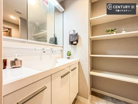 ���ʑ�E���ʏ� ���[�����Ղ�̐��ʎ��I���p�i�̃X�g�b�N��o�X�^�I�����X�b�L���Ǝ��[�ł��Ď��o���₷���I����肪�X�b�L���Еt���ċC�����̗ǂ���ԁI