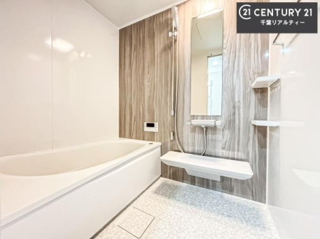 ���� �������������l�̕��͋C�̃o�X���[���́A�����o�Ă��ăo�X�^�C�����[���I
���d���撣���Ă��邲�J���ɂ��D�݂̓����̓����܂����āA�y����ł݂Ă͂������ł��傤���H