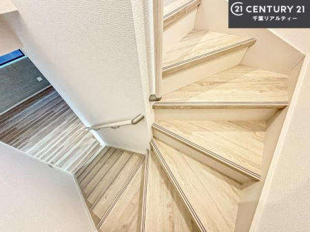 ���̑����� �K�i�͖��邭�萠������Ă��܂��B���q�l�₲�N�z�̕������S���Ă����p�����܂��ˁB