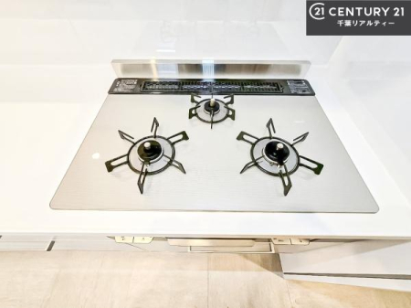 �L�b�`�� �R�����͎O������̂ł������̓����i�s���ł��܂��B
�������O�����t���ł��B�����X�y�[�X���L�X���Ă���׍�Ƃ����₷���I�g�����肪�ǂ��V�X�e���L�b�`���ł��I