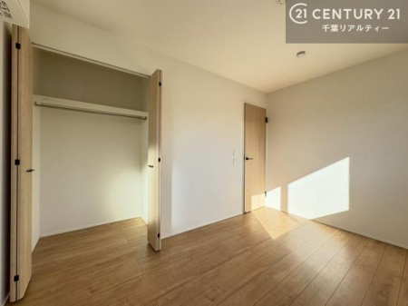 �m�� ���[���������肠��̂ŉƋ�̔z�u�����₷���A���C�t�X�^�C���ɍ��킹����������肪�\�ł��B