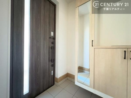 ���� �~���[�t���V���[�Y�{�b�N�X�t���Ȃ̂ŁA���ւ��Еt�����|�������₷���ł��I
�X�b�L���������ւŌ˂��J�����u�ԁA�������̂���S�n������Ԃ��o�}���Ă���܂��B