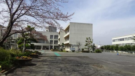 ���ӊ� �y���w�Z�z�󐼎s���D�䒆�w�Z�F750m