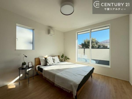 �Q�� �o���R�j�[�ɖʂ��Ă���m���ł��B���邭�����肪����A���C����������ł��܂��I���N���āA�O�ɏo�Ĕw�L�т����[�ċz�����ǂ������}������邱�Ƃ��ł��܂��B