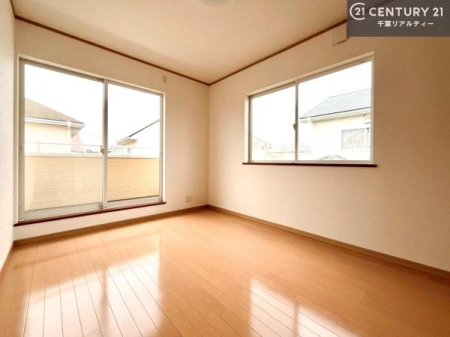 �m�� �o���R�j�[�ɖʂ��Ă���m���ł��B���邭�����肪����A���C����������ł��܂��I���N���āA�O�ɏo�Ĕw�L�т����[�ċz�����ǂ������}������邱�Ƃ��o�������ł��ˁI