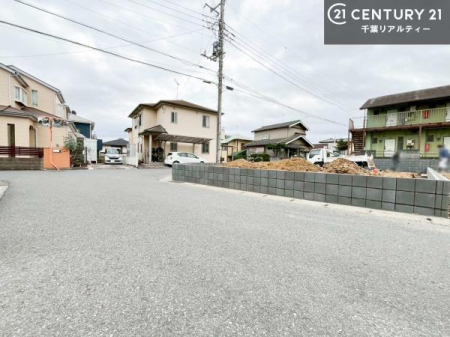 �O�ʓ��H�܂ތ��n�ʐ^ ���ӊ���A���q�l�̂���]�ɍ������������ꏏ�ɂ��ē���v���܂��B�Z��[���A�h�o�C�U�[�ɂ�邲���k������܂��B���Ђ͂��₢���킹�ɑ��Ή����܂��I���҂������܂���I