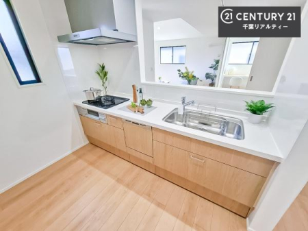 �L�b�`�� ���[�X�y�[�X���L�x�ŁA�����X�y�[�X���X�b�L���ƕЕt���Ђ�`�����p�ł��܂��I
���K�ɍ�Ƃ��ł��܂��I�����̗���������܂��I