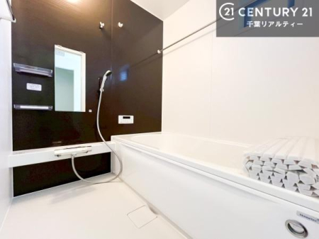 ���� �L�X�o�X�ň���̔������t���b�V���B�����L�΂���̂ŁA�����ɂ��������ƐZ����܂��ˁI�����̃o�X�^�C�����y���݂ɂȂ�܂��B