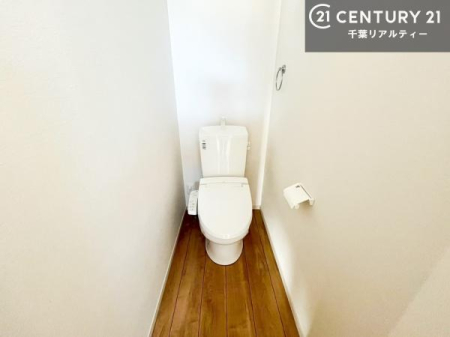 �g�C�� �������֍��ɂ��A�~��͕֍����g�����ł���̂ŗ₽���֍��ɍ��炸�ɍςފ������d�l�ł��I�V���v���ȃJ���[����Ƃ��Ă���̂ŁA������ꂪ���₷���ł��B