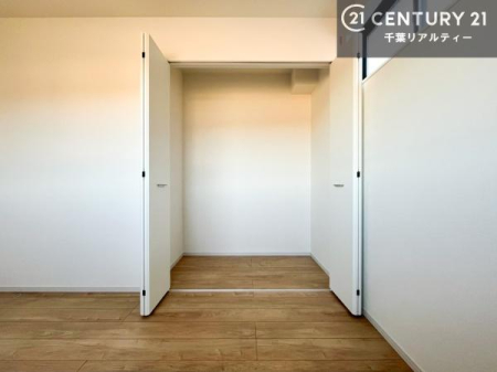 ���[ ���[�͂ɗD��Ă��邩�炱���A�]�v�ȃ��m��\�ɏo�����A�C���e���A��������L�[�v�ł��܂��B�V���v���Ő������ꂽ��Ԃ����y���݂��������B