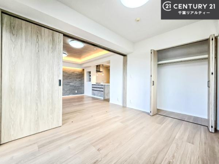 �m�� ���r���O�Ɨאڂ����m���ł��I�Ǝ��̋x�e�X�y�[�X��L�b�Y�X�y�[�X�Ƃ��Ċ��p����̂��悳�����ł��ˁI���邭��������������܂��I