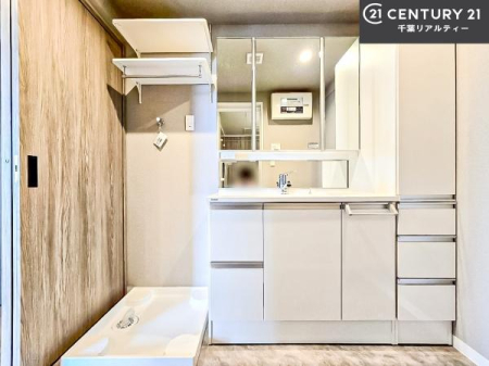 ���ʑ�E���ʏ� �g�Ȃ�𐮂�����ʏ��́A���������厖�ł��I������̐������̂��镵�͋C�����o�I�C�����悭���g�����������܂��B���[�X�y�[�X���������ł��ˁI
