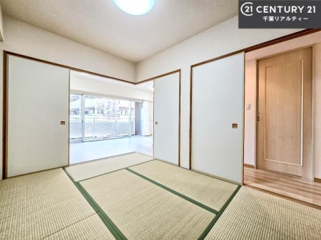 �a�� ���r���O�Ɨאڂ����a���͉Ǝ��̋x�e�X�y�[�X��L�b�Y�X�y�[�X�Ƃ��Ċ��p����̂��悳�����ł��ˁI
�a���̎g�����͖�����I