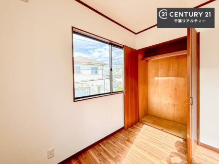 ���[ �����Ղ�̎��[�X�y�[�X�ŁA��炵���������萮���Z�܂��B�Ƒ��̉ו������ꂢ�ɕЕt���A���������K�ɉ߂����܂��B