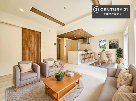 ���r���O �J�����̂���L�XLDK�I�\�t�@�[��_�C�j���O�e�[�u����u���Ă������ɂȂ�Ȃ��̂ŉ��K�ɉ߂����܂��I�R�~���j�P�[�V���������₷�����r���O�ł��I