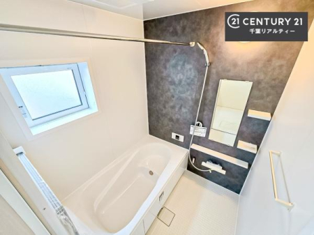 ���� �������������l�̕��͋C�̃o�X���[���́A�����o�Ă��ăo�X�^�C�����[���I
���d���撣���Ă��邲�J���ɂ��D�݂̓����̓����܂����āA�y����ł݂Ă͂������ł��傤���H