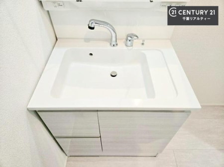 ���ʑ�E���ʏ� �[�����ʑ�{�E���́A�������˂ɂ����̂ł�����ꂪ�y�X�I���������ۂĂ܂��I
�L���C�Ȑ��ʏ��Ŏ��������̃��`�x�[�V�������オ��܂��ˁI