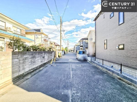 �O�ʓ��H�܂ތ��n�ʐ^ ���ӊ���A���q�l�̂���]�ɍ������������ꏏ�ɂ��ē���v���܂��B�Z��[���A�h�o�C�U�[�ɂ�邲���k������܂��B���Ђ͂��₢���킹�ɑ��Ή����܂��I���҂������܂���I