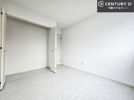 �Q�� �V���v���Ƀf�U�C������Ă��邽�߁A�Ƌ��I�т܂���I
���C�ɓ���̉Ƌ��u���Ă��낰���Ԃ���邱�Ƃ��ł��܂��B