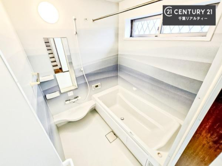 ���� �������������l�̕��͋C�̃o�X���[���́A�����o�Ă��ăo�X�^�C�����[���I
���d���撣���Ă��邲�J���ɂ��D�݂̓����̓����܂����āA�y����ł݂Ă͂������ł��傤���H