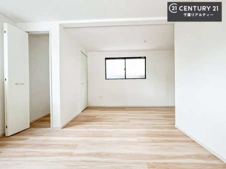 ���r���O�ȊO�̋��� ���邭���ʂ��̗ǂ������ł��B�u�V���v���v�Ƀf�U�C�����ꂽ�����B���R�x�������̂ŉƋ�⃌�C�A�E�g�ł��D�݂̋�Ԃ�n��グ���܂��B�����x�A���n�ɂĂ��m�F���������B