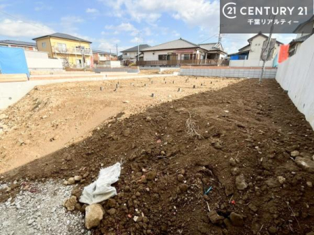 ���̑����n ���݌��z���B������͖��邭�J���I�ȃ��r���O��ŐV�ݔ��̃L�b�`���Ȃǉ��K�ȋ�Ԃ��L����܂��B�����������炱���g�V������炵�h�ւ̊��҂����܂�Z�܂��B�����������Ȃ����z���̗l�q���K���ł��B