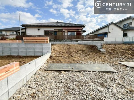 ���̑����n ���݌��z���B������͖��邭�J���I�ȃ��r���O��ŐV�ݔ��̃L�b�`���Ȃǉ��K�ȋ�Ԃ��L����܂��B�����������炱���g�V������炵�h�ւ̊��҂����܂�Z�܂��B�����������Ȃ����z���̗l�q���K���ł��B