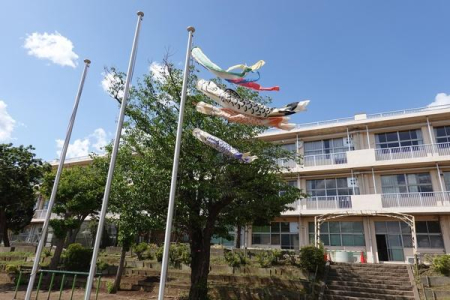 ���ӊ� �y���w�Z�z��t�s�����v�쏬�w�Z�F650m