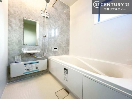 ���� �������������l�̕��͋C�̃o�X���[���́A�����o�Ă��ăo�X�^�C�����[���I
���d���撣���Ă��邲�J���ɂ��D�݂̓����̓����܂����āA�y����ł݂Ă͂������ł��傤���H