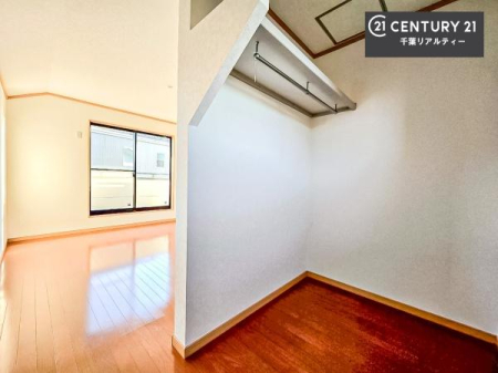 ���[ �E�H�[�N�C���N���[�[�b�g�t���ł��B��������̂��m���Ȃǂ����[���Ă��������ł��ˁI���ɂ���@�������ȂǋG�ߕ��̑傫�ȉƓd�����[�ł��܂��B