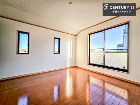 �Q�� �o���R�j�[�ɖʂ��Ă���m���ł��B���邭�����肪����A���C����������ł��܂��I���N���āA�O�ɏo�Ĕw�L�т����[�ċz�����ǂ������}������邱�Ƃ��ł��܂��B