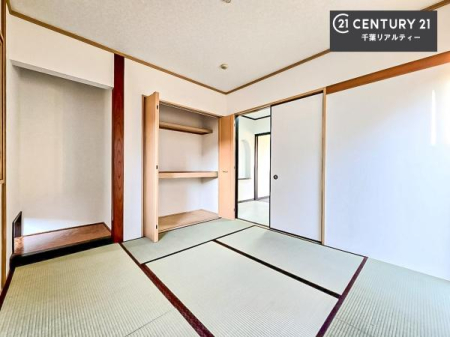 �a�� ���{�l�̐S������u�a�v�̋�ԁB�䑐�̍���Y����Ԃ͖����̂ЂƎ������o���Ă���܂��I�����b�N�X���ʂ�����̂ŉ��K�ɉ߂��������ł��B