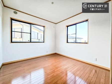 �m�� 2�ʍ̌����m�ۂ������邢�����́A���ʂ����ǂ��A���邭��ϋ��S�n�̗ǂ���ԂƂȂ��Ă���܂��B�����b�N�X���ĉ߂�����S�n�̗ǂ��������ł��I���̖ڊo�߂��X�b�L�����܂��ˁI