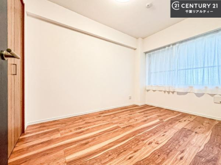 �q������ �_�炩���z�����������ޖ��邢�����������o����݌v�B�ʌ��̎��鑋���C�����̗ǂ���������n��グ�܂��B���̖ڊo�߂��X�b�L�����܂��I